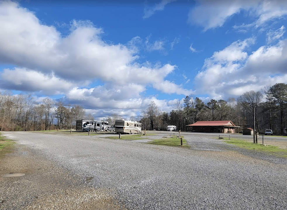 rv park near saks al