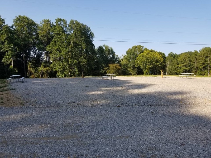 rv park near saks al